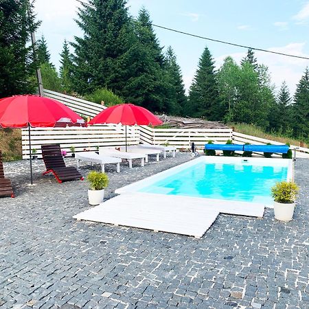 Ozone Minihotel Yablunytsya Exterior foto